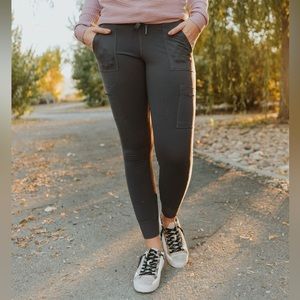 Charcoal Drawstring Active Leggings, Small, Mono B, NWT, Pockets